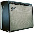 Гитарный комбоусилитель Fender twin reverb